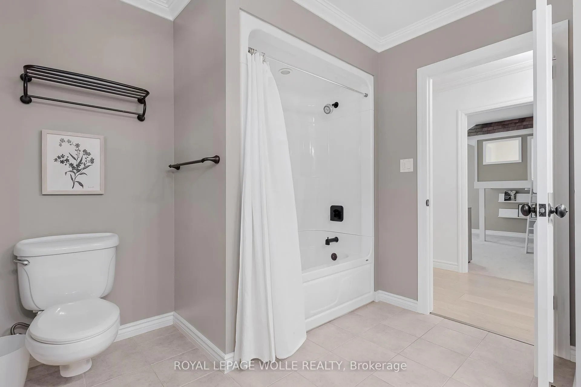 Photo 37 of 203 Forsyth Drive, Waterloo, Uptown West — HOMEH