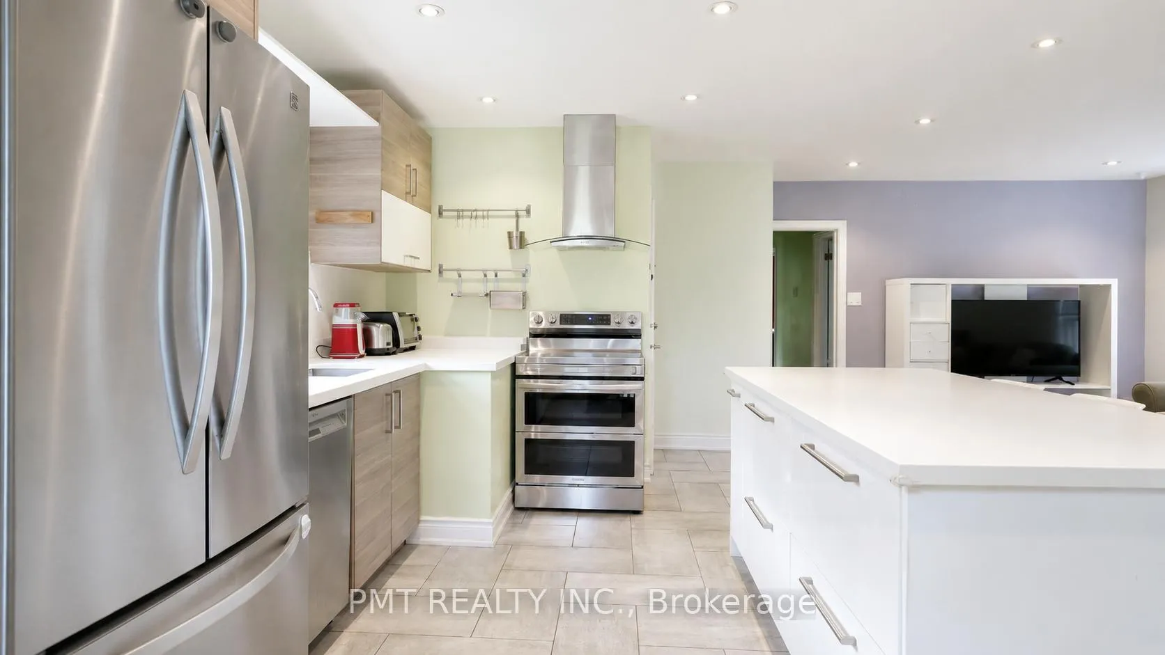 Photo 4 of 59 Mitcham Drive, Etobicoke, Alderwood — HOMEH
