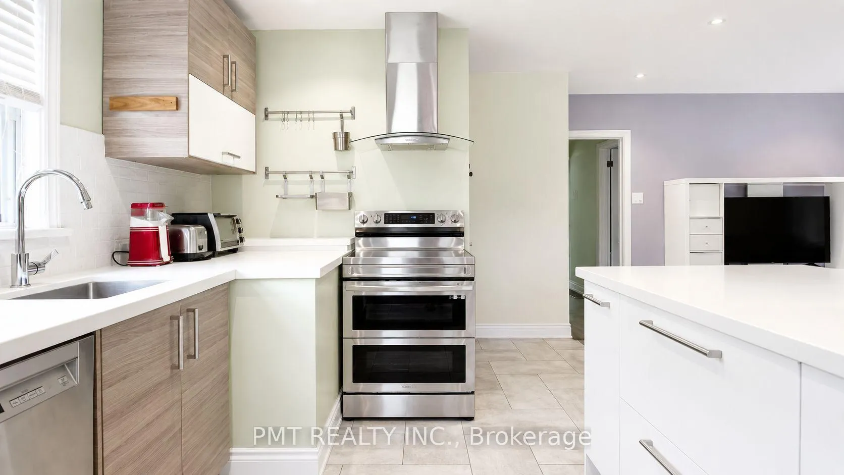 Photo 5 of 59 Mitcham Drive, Etobicoke, Alderwood — HOMEH