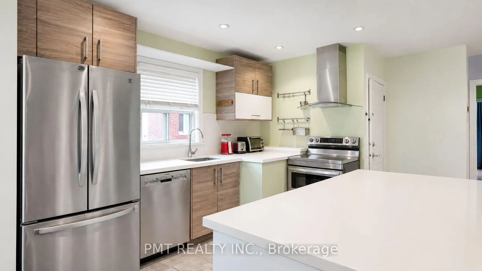 Photo 6 of 59 Mitcham Drive, Etobicoke, Alderwood — HOMEH