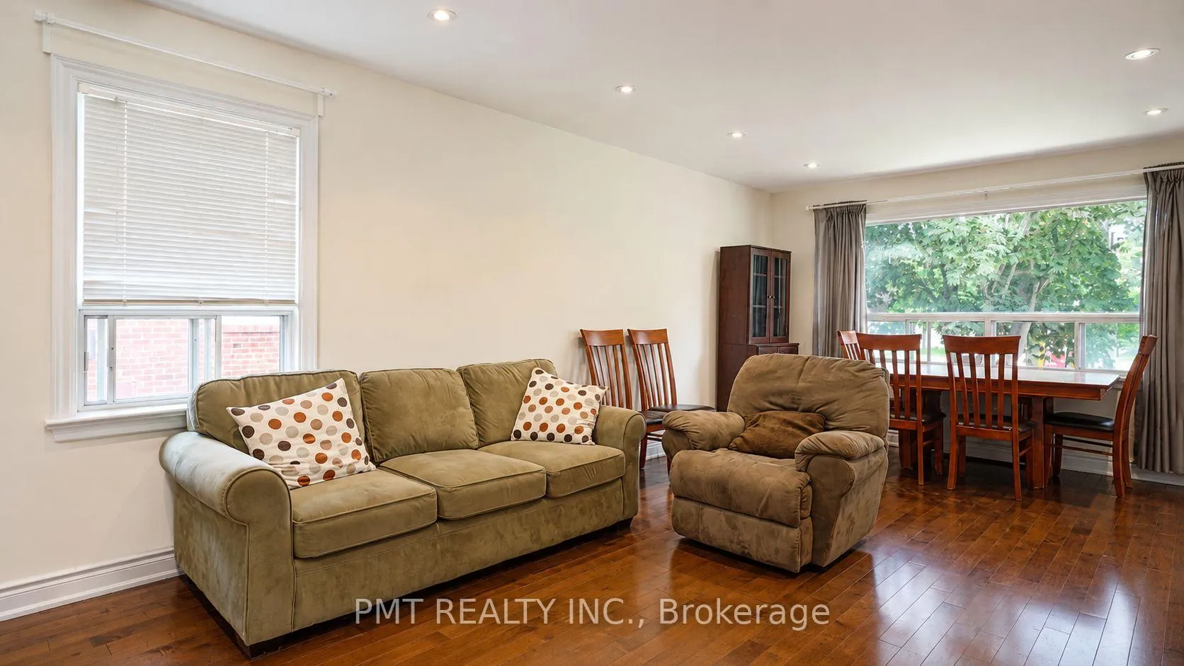 Photo 10 of 59 Mitcham Drive, Etobicoke, Alderwood — HOMEH