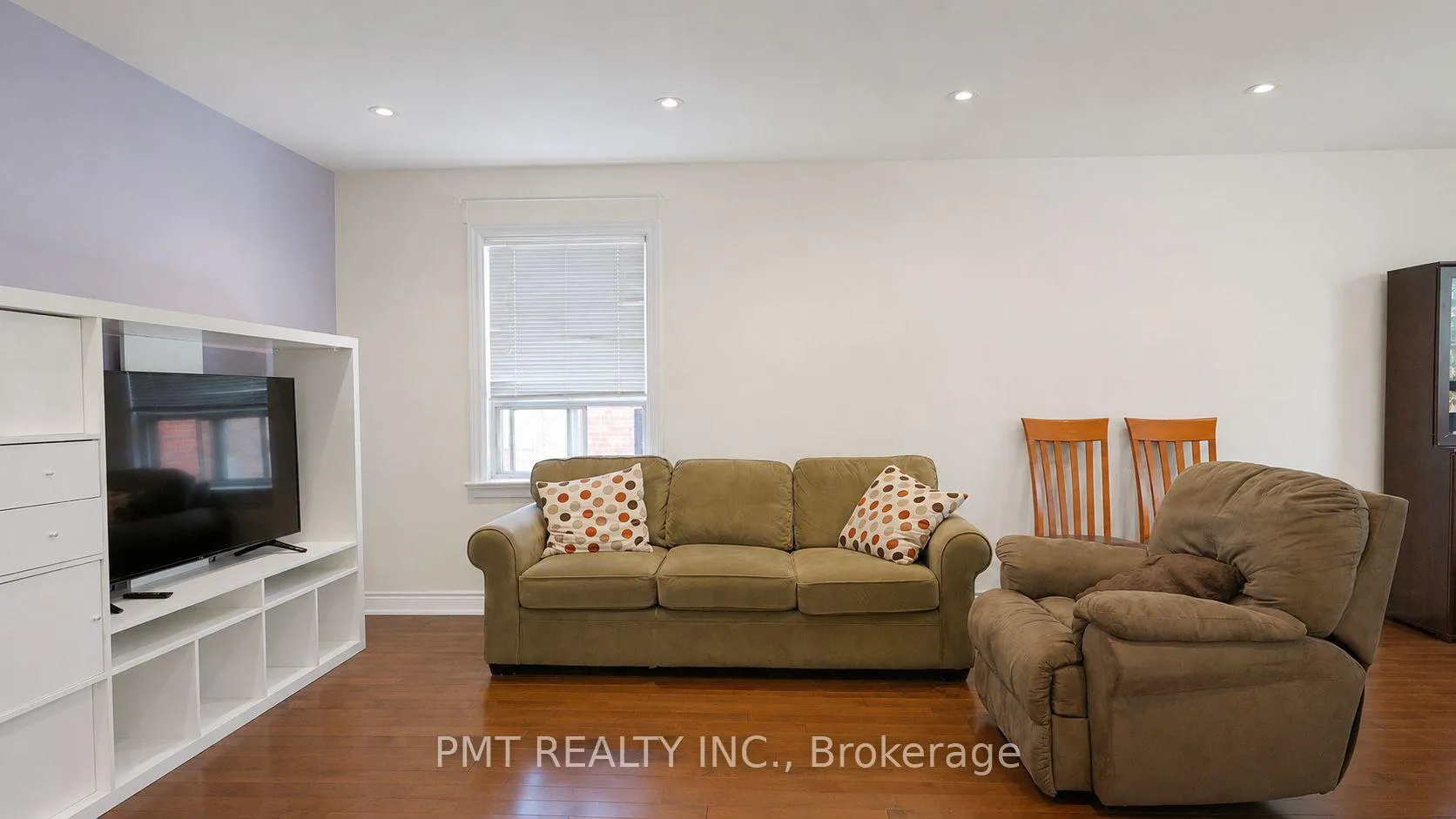 Photo 11 of 59 Mitcham Drive, Etobicoke, Alderwood — HOMEH