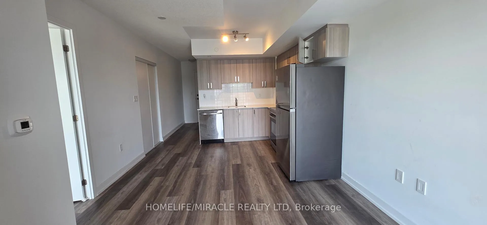 Photo 5 of Unit 522, 556 Marlee Avenue, North York, Yorkdale-Glen Park — HOMEH