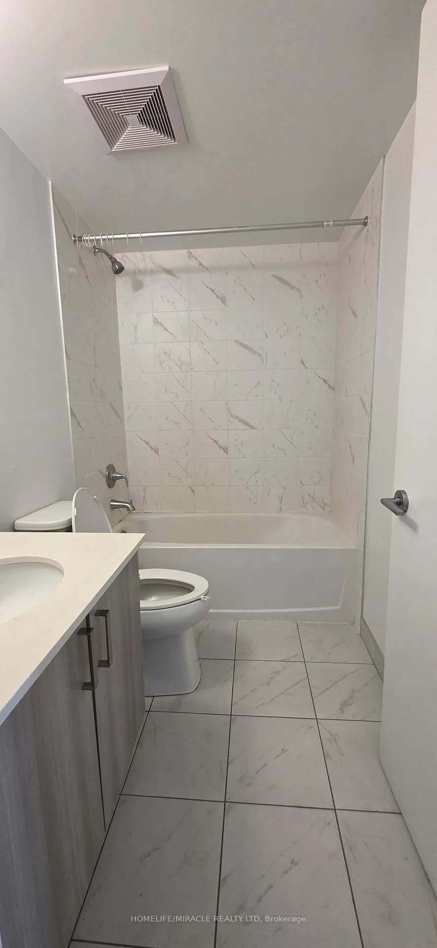 Photo 11 of Unit 522, 556 Marlee Avenue, North York, Yorkdale-Glen Park — HOMEH