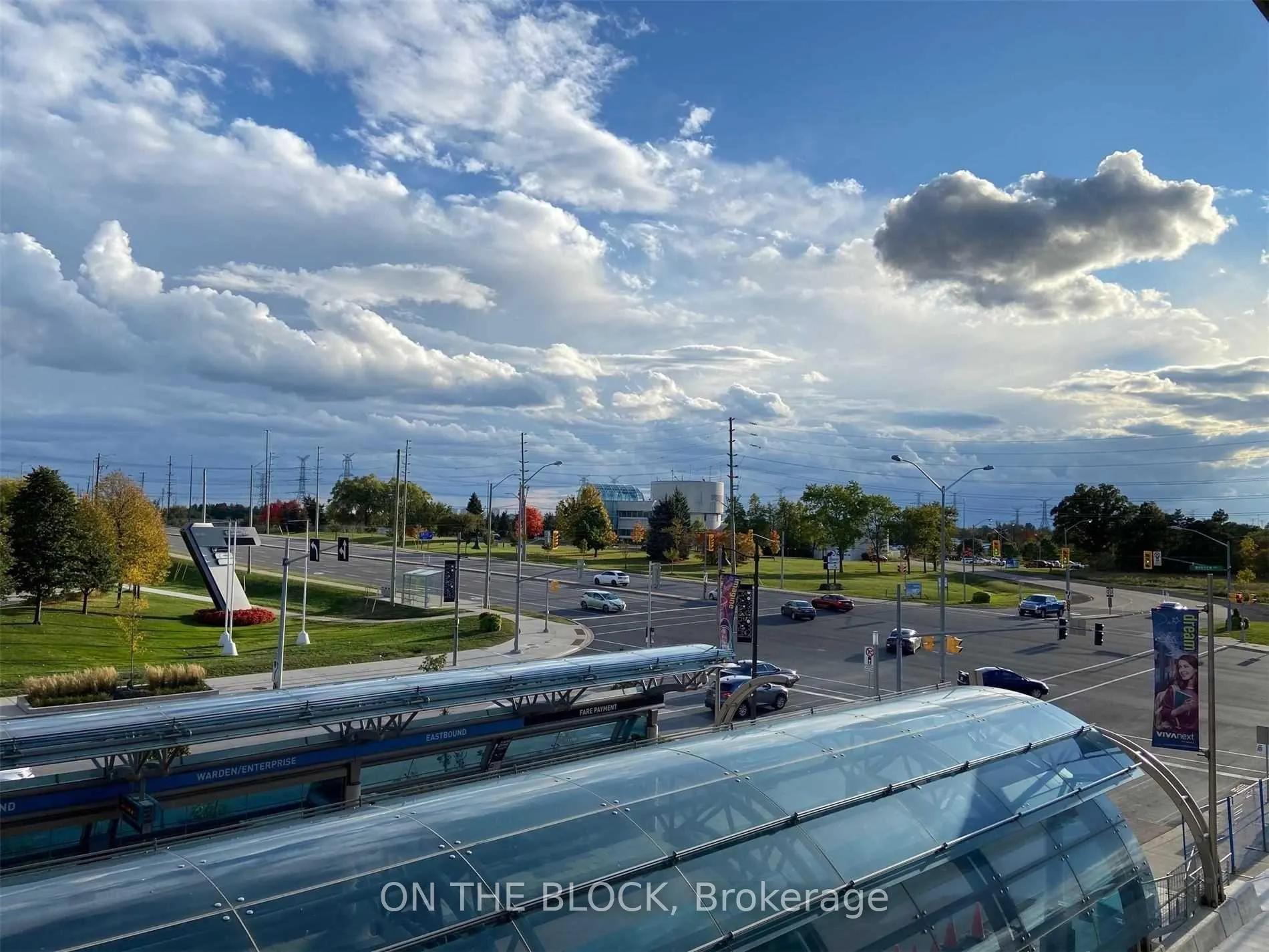 Photo 3 of Unit 305, 10 Rouge Valley W. Drive, Markham, German Mills — HOMEH