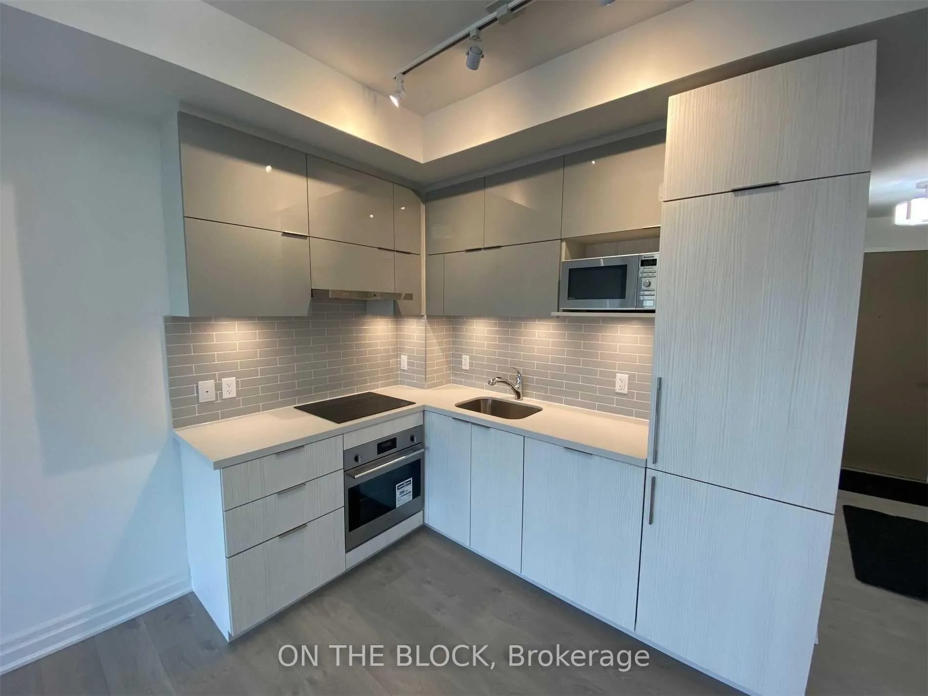 Photo 6 of Unit 305, 10 Rouge Valley W. Drive, Markham, German Mills — HOMEH