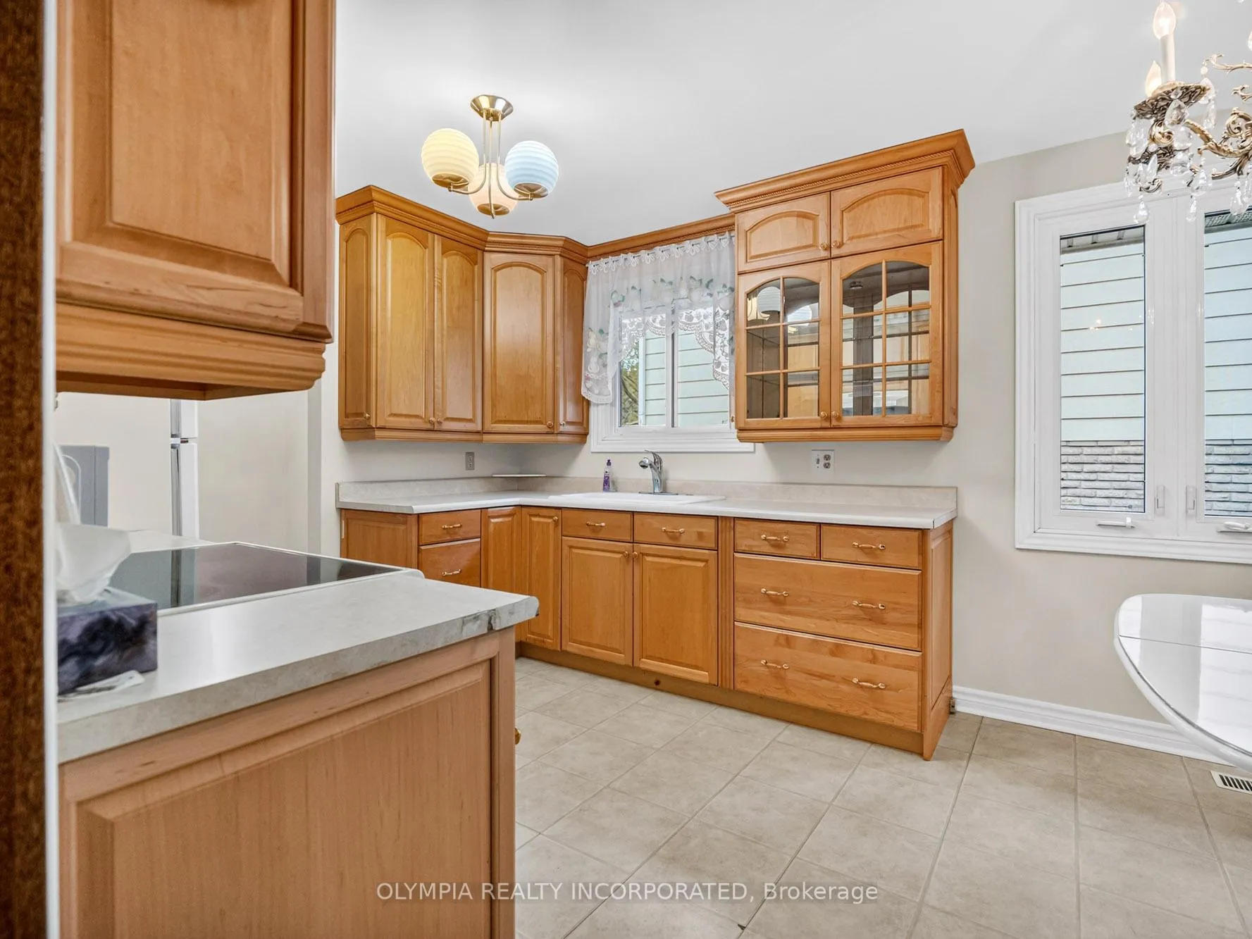 Photo 6 of 2793 Henley Avenue, Niagara Falls, Church's Lane — HOMEH