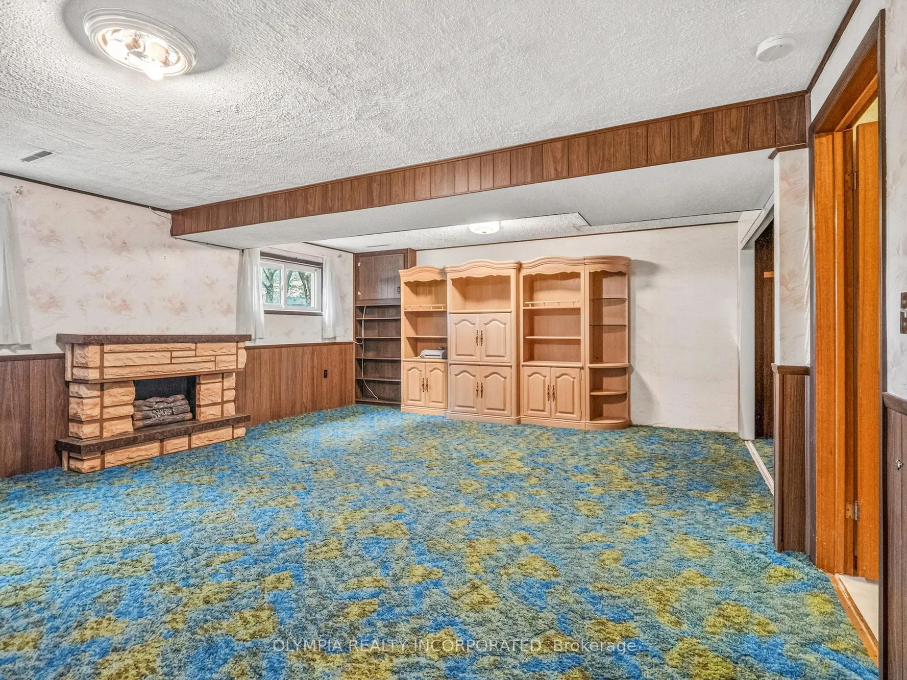 Photo 15 of 2793 Henley Avenue, Niagara Falls, Church's Lane — HOMEH