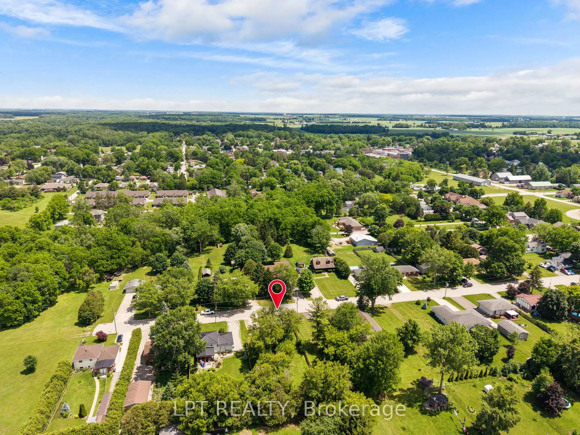 Photo 5 of 269 Richmond Street, North Middlesex, Parkhill — HOMEH
