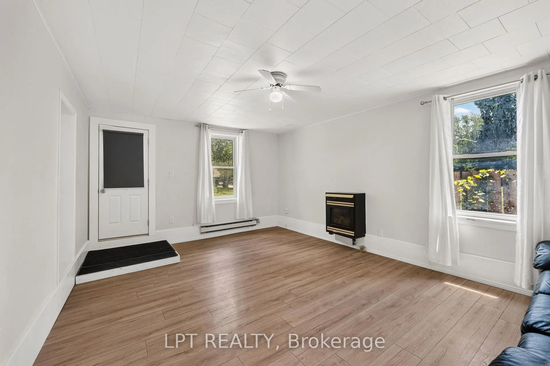 Photo 6 of 269 Richmond Street, North Middlesex, Parkhill — HOMEH