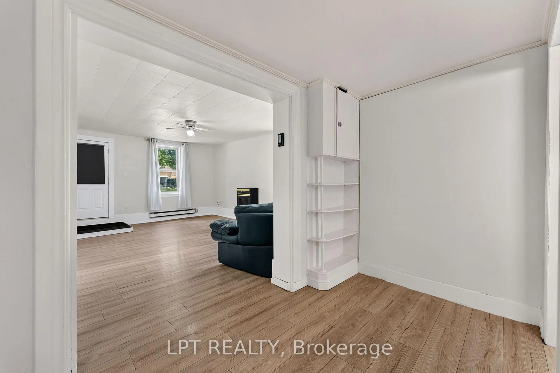 Photo 10 of 269 Richmond Street, North Middlesex, Parkhill — HOMEH