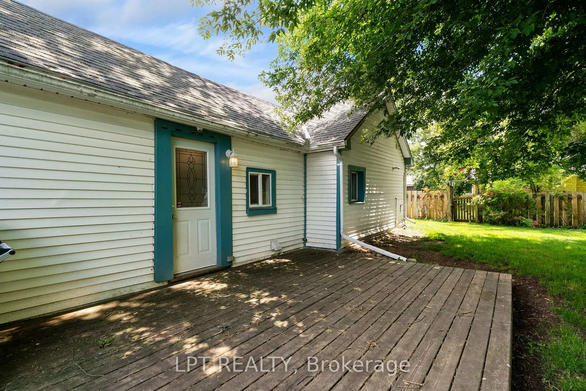 Photo 24 of 269 Richmond Street, North Middlesex, Parkhill — HOMEH