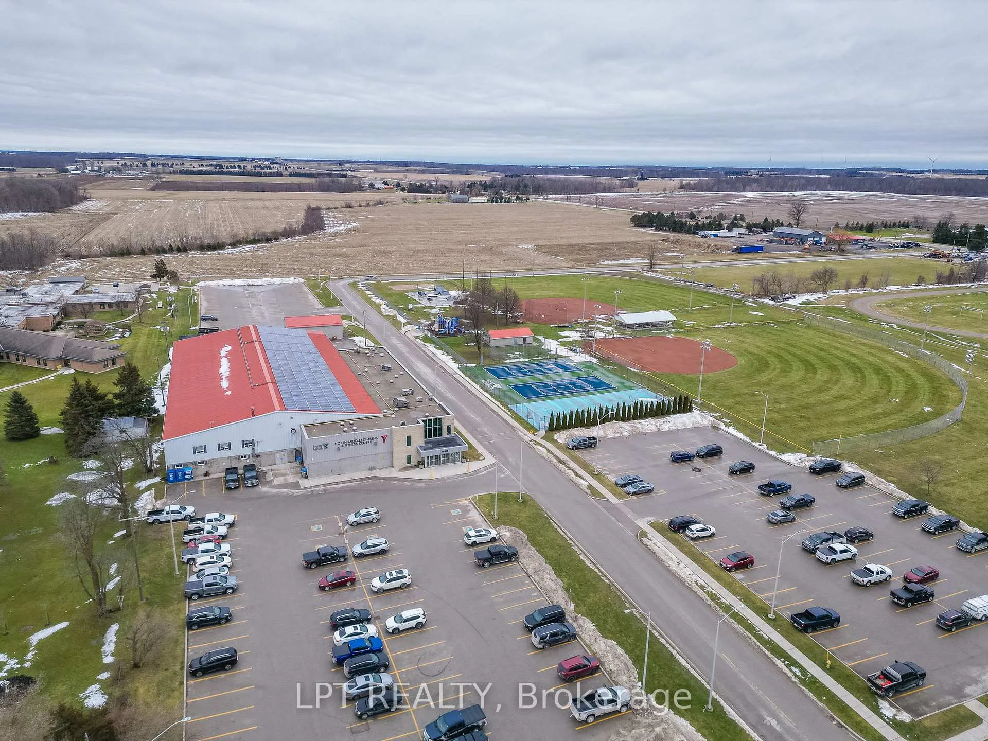 Photo 44 of 269 Richmond Street, North Middlesex, Parkhill — HOMEH