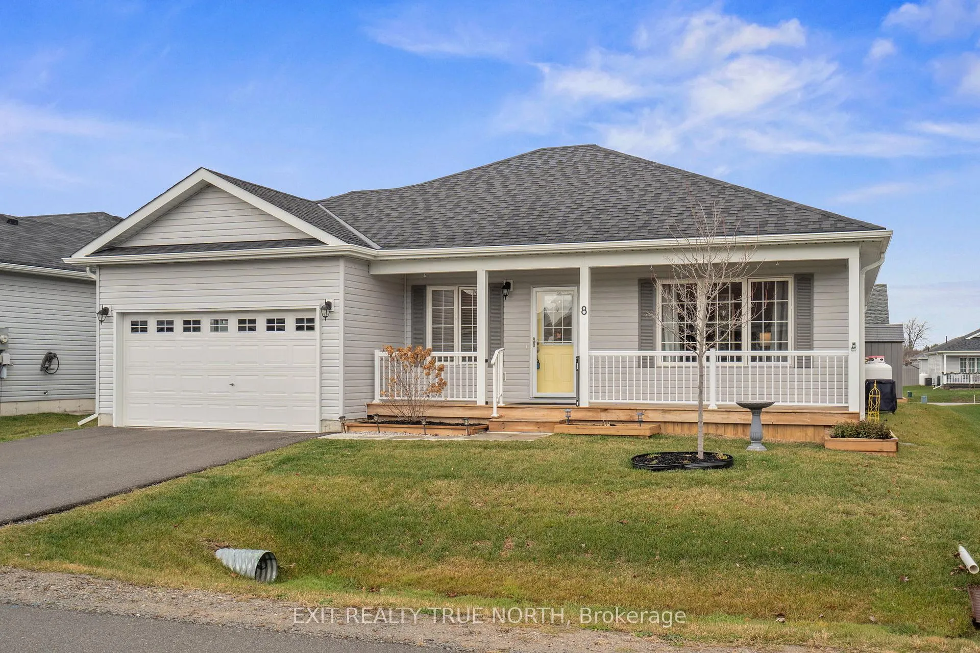 Photo 3 of 8 Sinclair Crescent, Ramara, Atherley — HOMEH