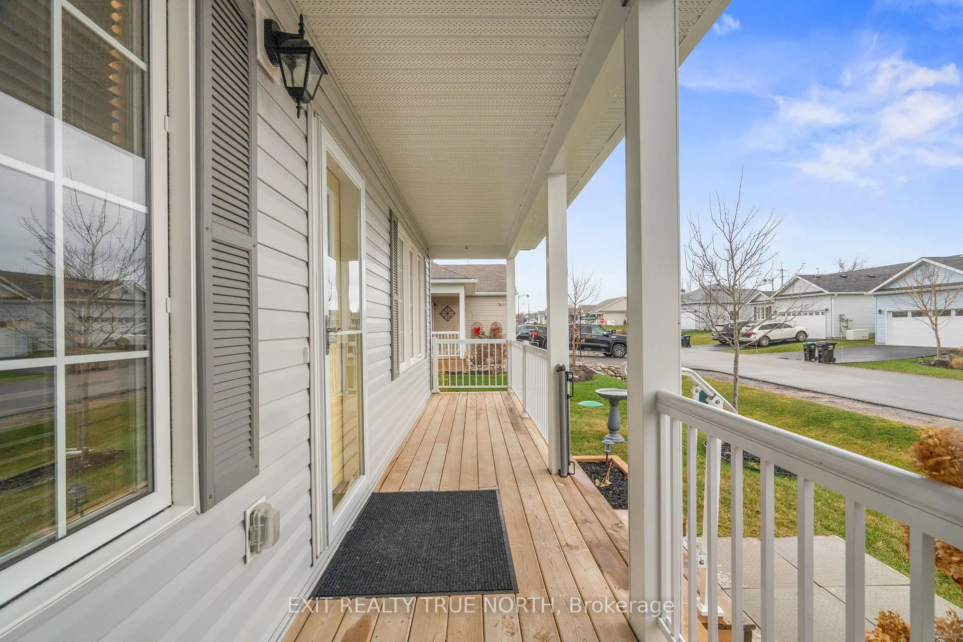 Photo 4 of 8 Sinclair Crescent, Ramara, Atherley — HOMEH