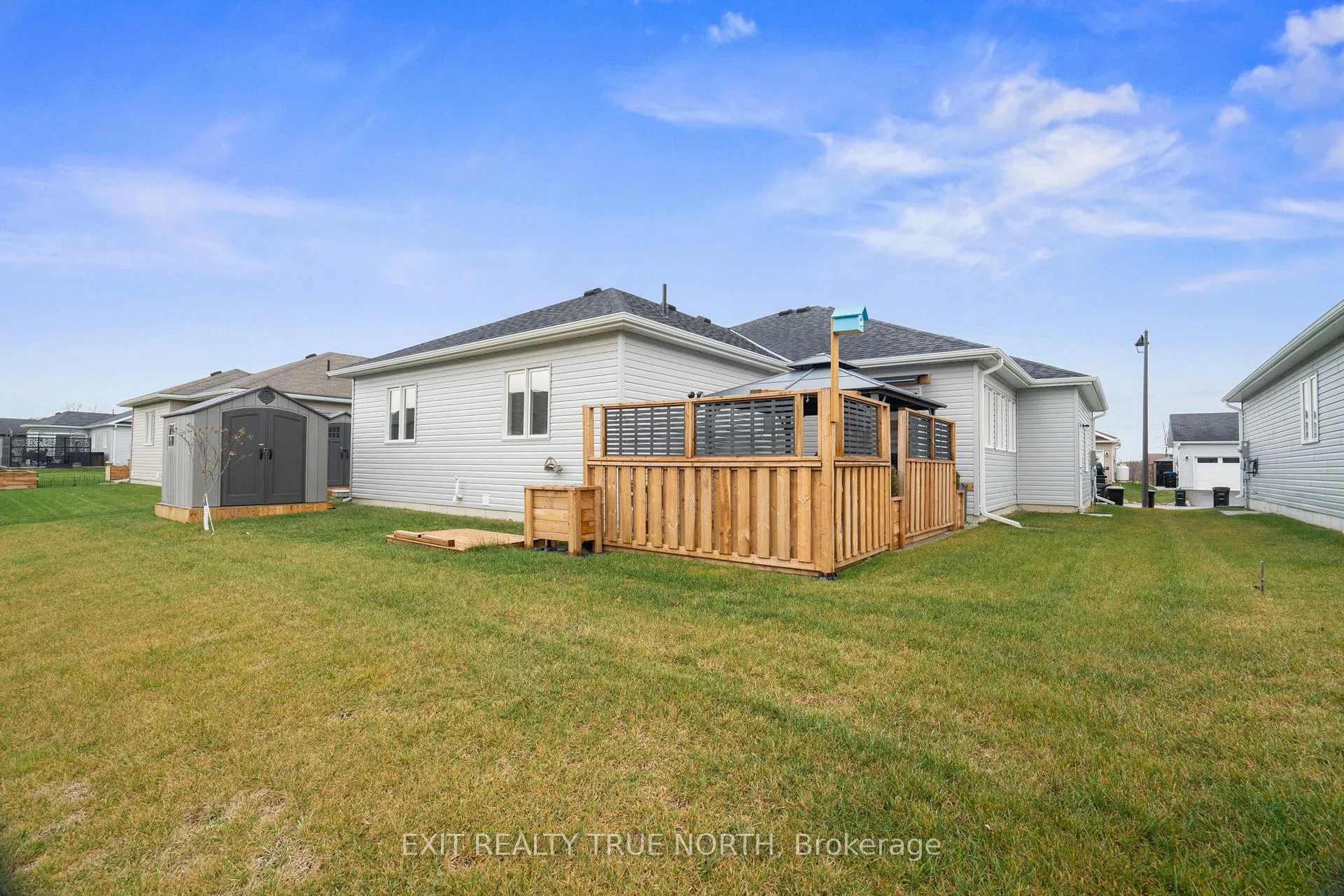 Photo 32 of 8 Sinclair Crescent, Ramara, Atherley — HOMEH