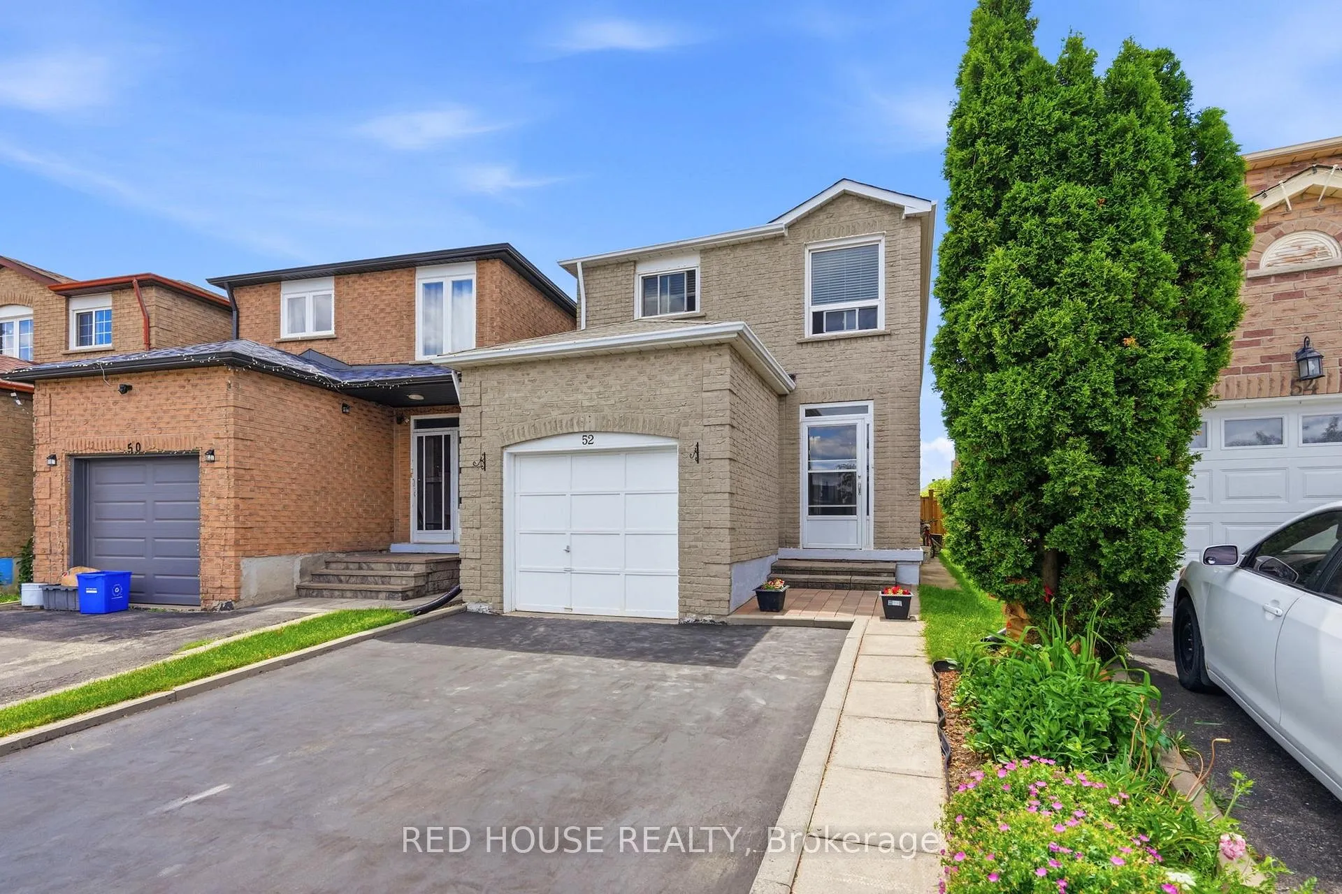 Photo 3 of 52 Terrosa Road, Markham, Middlefield — HOMEH
