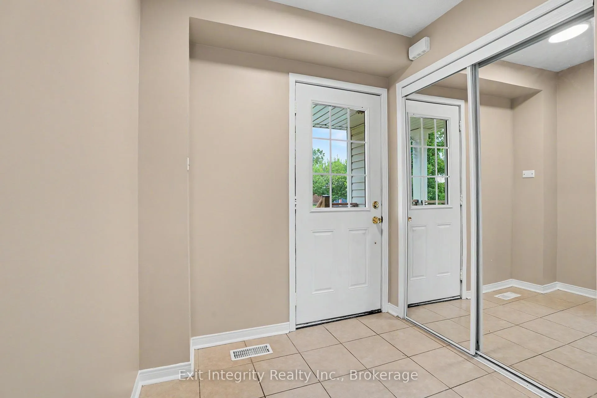 Photo 3 of 238 Blackburn Drive, Brantford — HOMEH