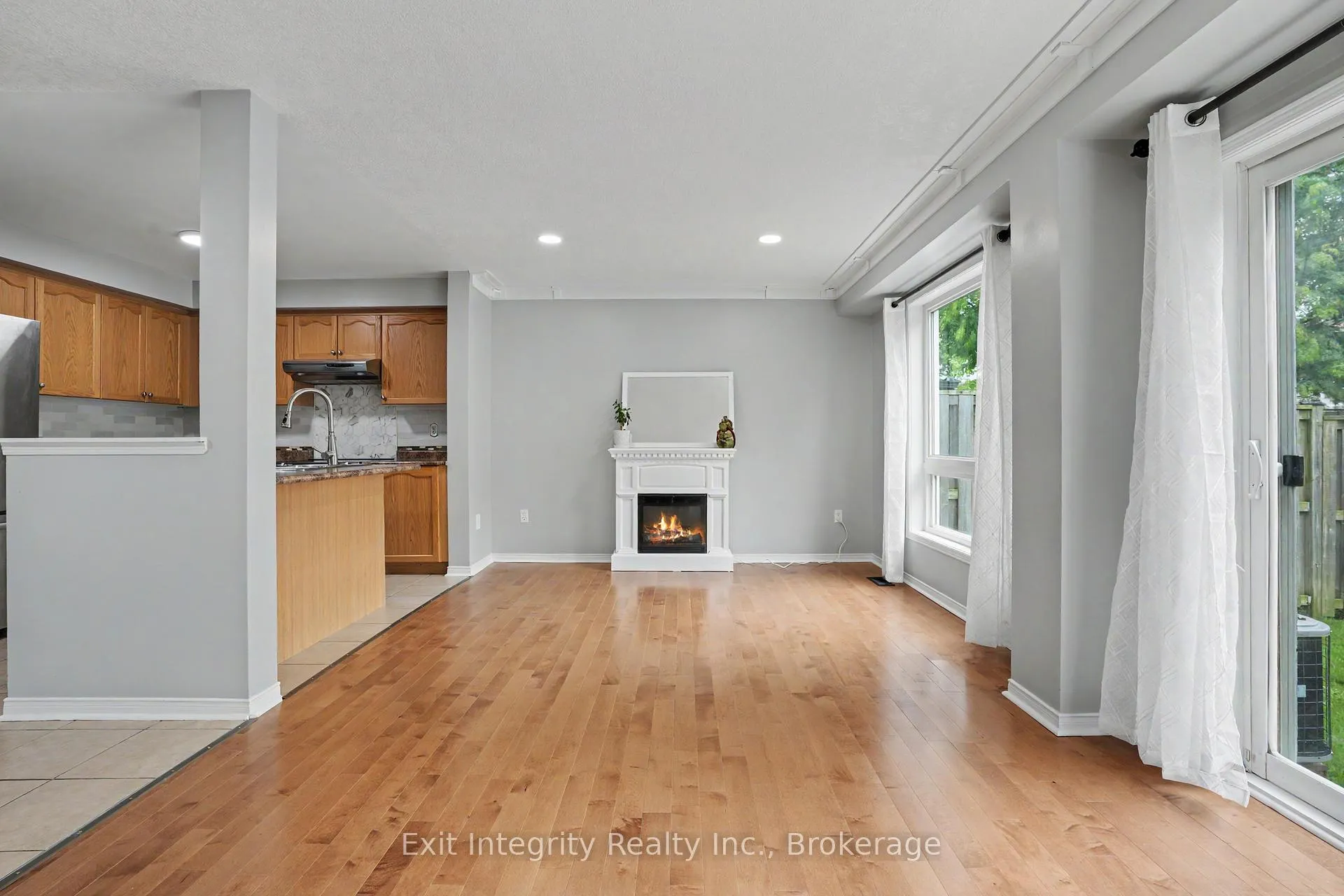 Photo 7 of 238 Blackburn Drive, Brantford — HOMEH