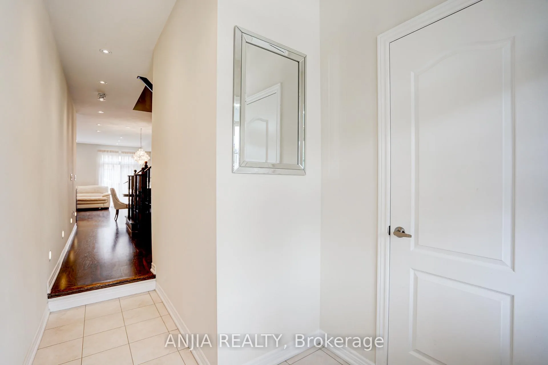 Photo 3 of 25 Collier Crescent, Markham, Wismer — HOMEH
