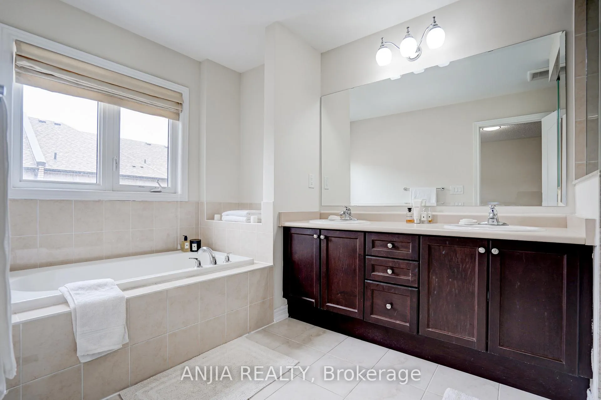 Photo 25 of 25 Collier Crescent, Markham, Wismer — HOMEH
