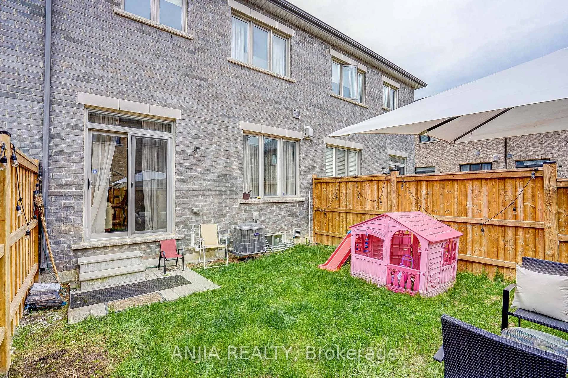 Photo 39 of 25 Collier Crescent, Markham, Wismer — HOMEH