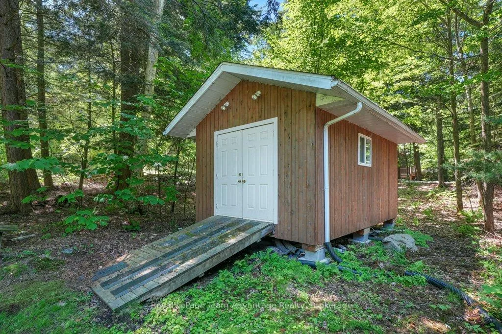 Photo 38 of 25 Island 20C, Carling — HOMEH