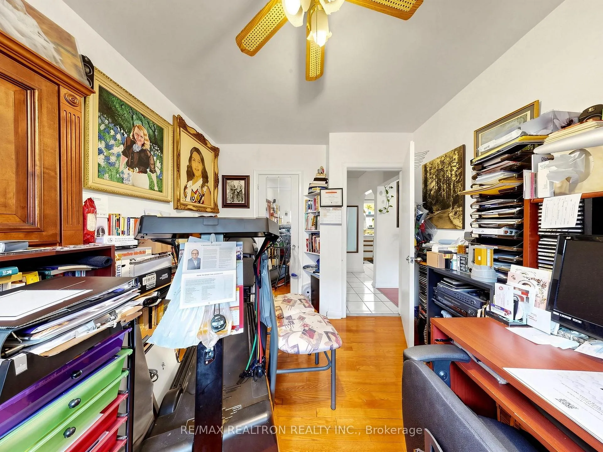Photo 37 of 9 Clevedo Street E, North York, Downsview-Roding-CFB — HOMEH