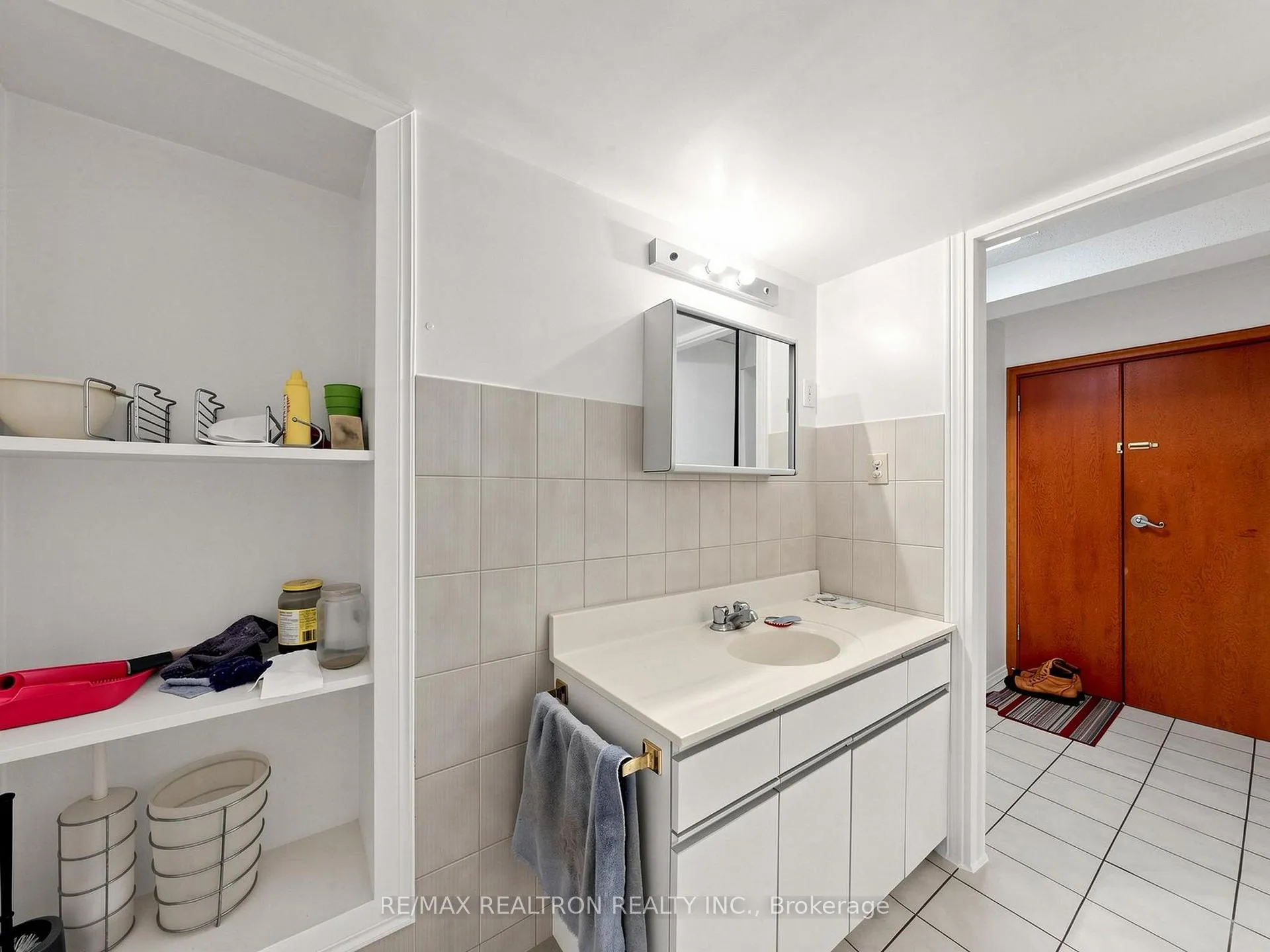 Photo 45 of 9 Clevedo Street E, North York, Downsview-Roding-CFB — HOMEH