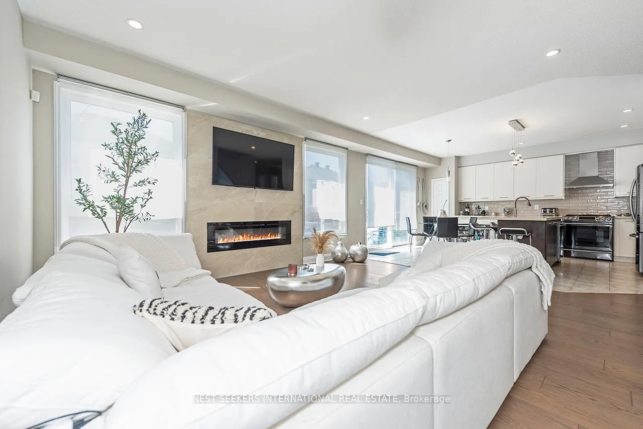 Photo 8 of 11 Bambridge Street, Ajax, Central East — HOMEH