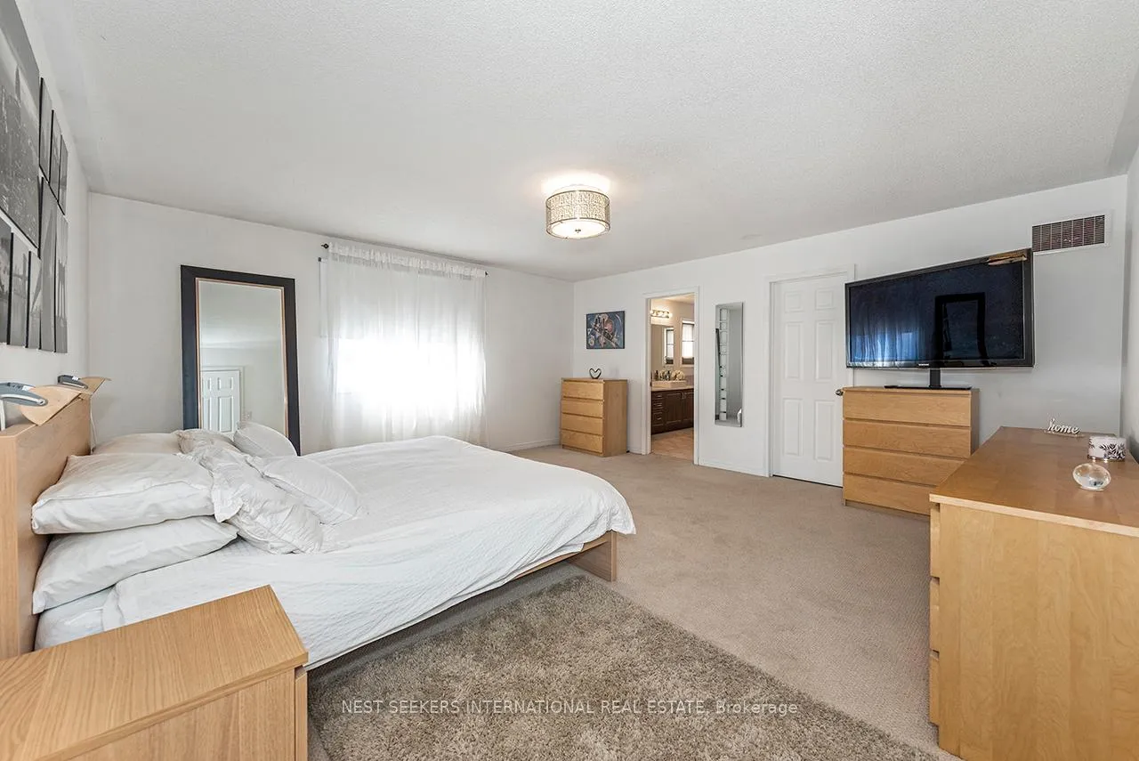 Photo 17 of 11 Bambridge Street, Ajax, Central East — HOMEH