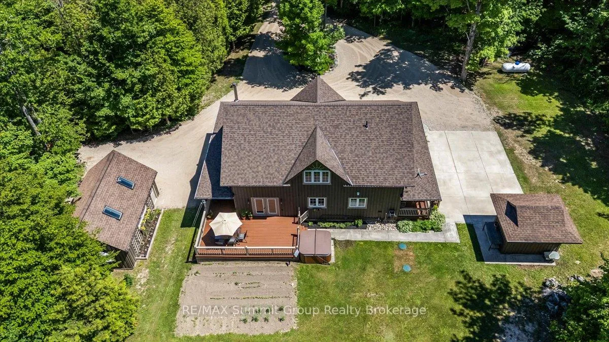 Photo 2 of 455504 Concession 3B, Chatsworth — HOMEH