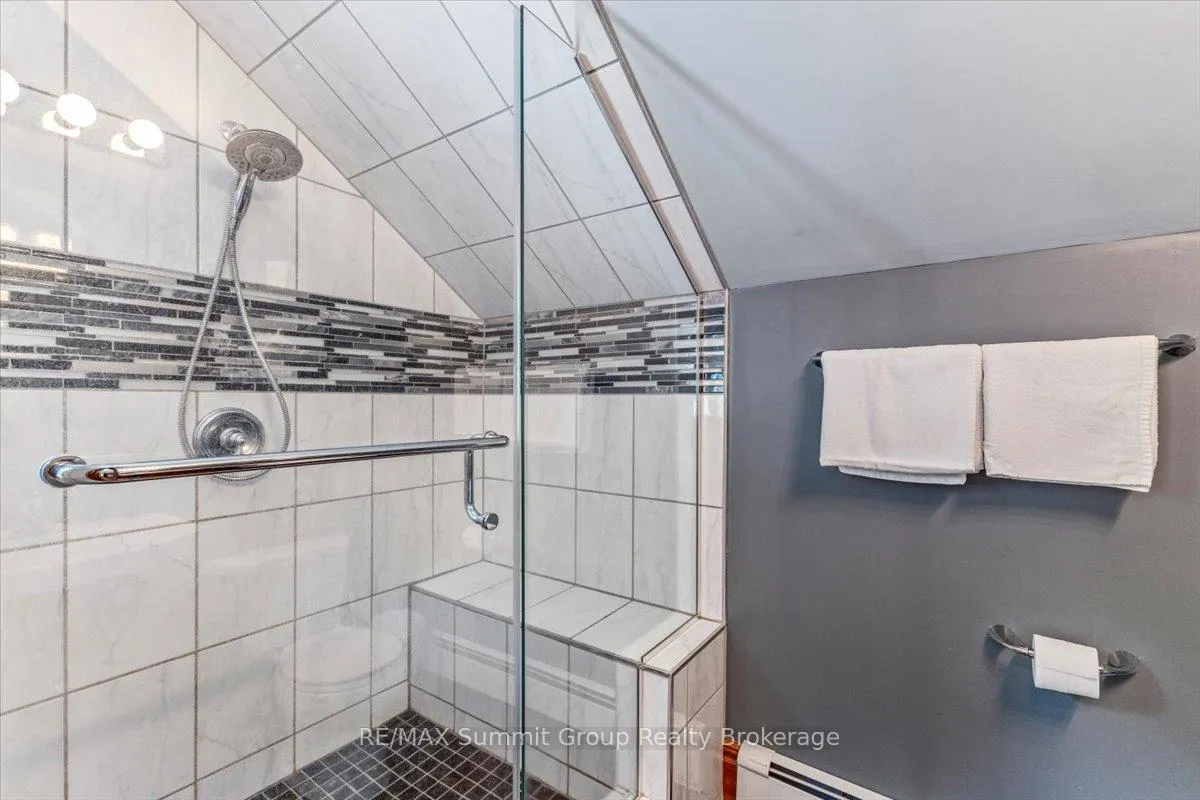 Photo 14 of 455504 Concession 3B, Chatsworth — HOMEH