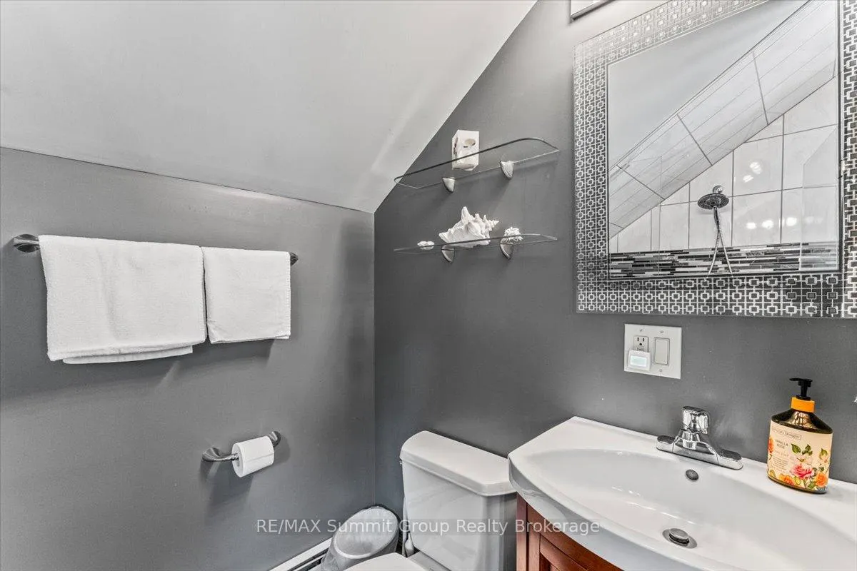 Photo 15 of 455504 Concession 3B, Chatsworth — HOMEH