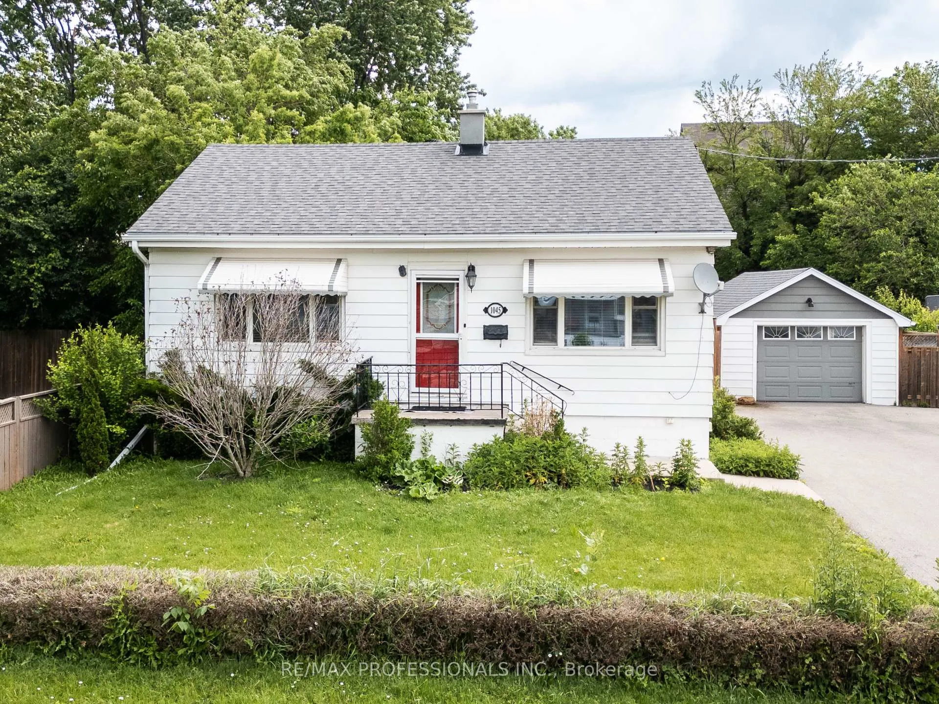 Photo 4 of 1045 Helena Street, Burlington, Freeman — HOMEH