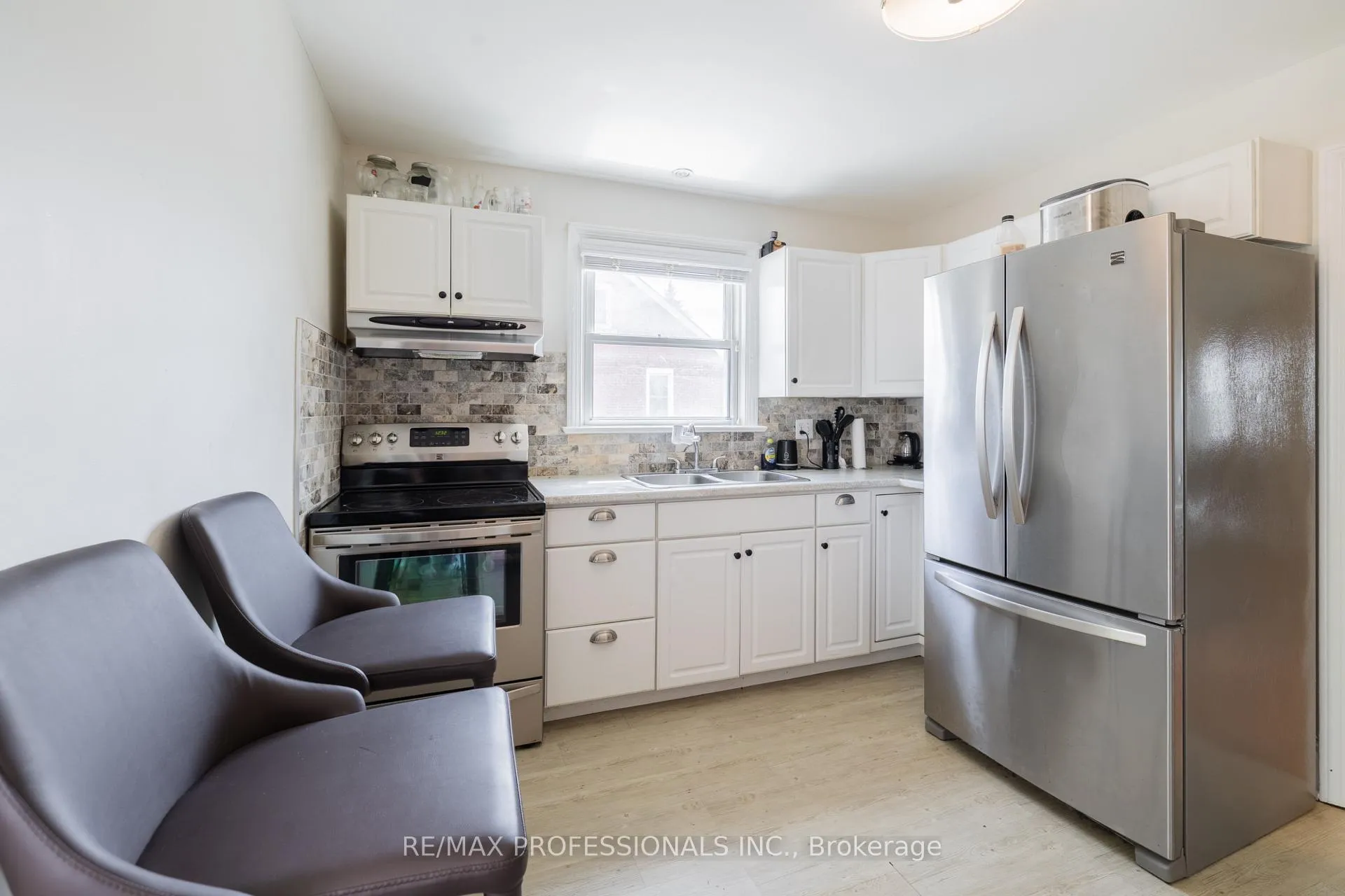Photo 14 of 1045 Helena Street, Burlington, Freeman — HOMEH