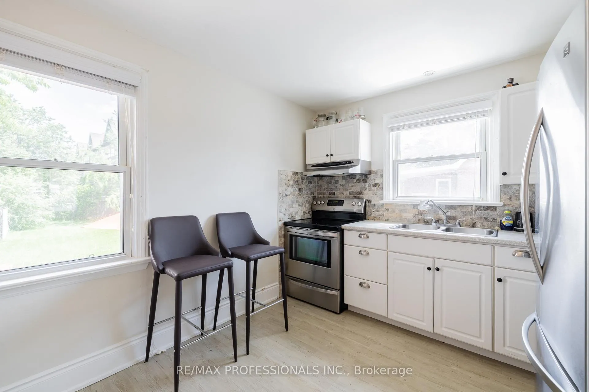 Photo 15 of 1045 Helena Street, Burlington, Freeman — HOMEH