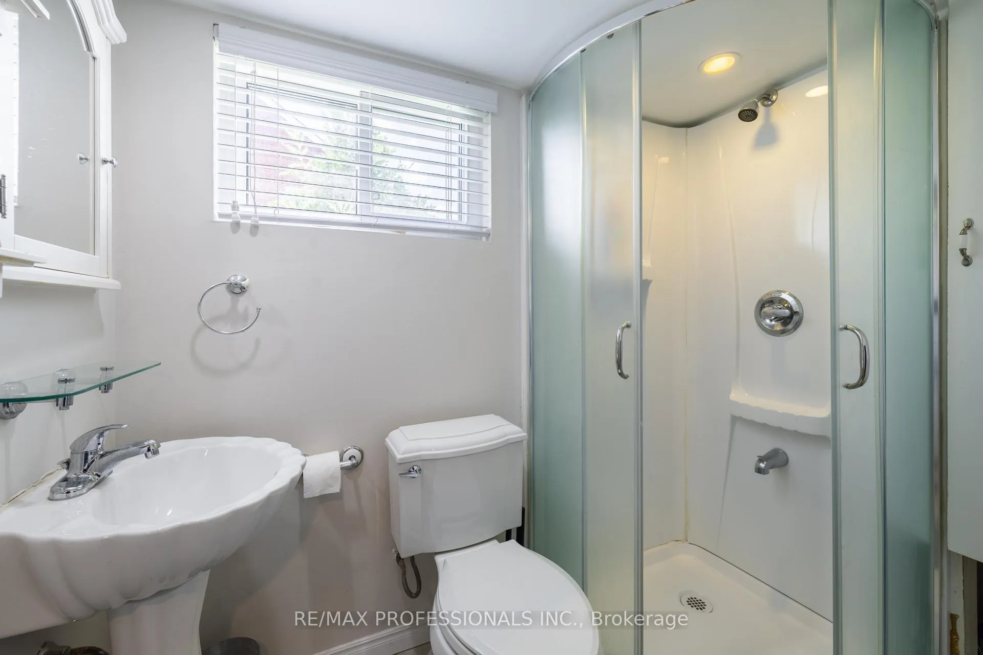 Photo 31 of 1045 Helena Street, Burlington, Freeman — HOMEH