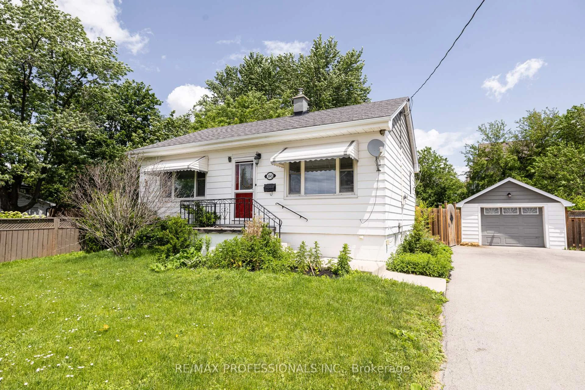 Photo 42 of 1045 Helena Street, Burlington, Freeman — HOMEH