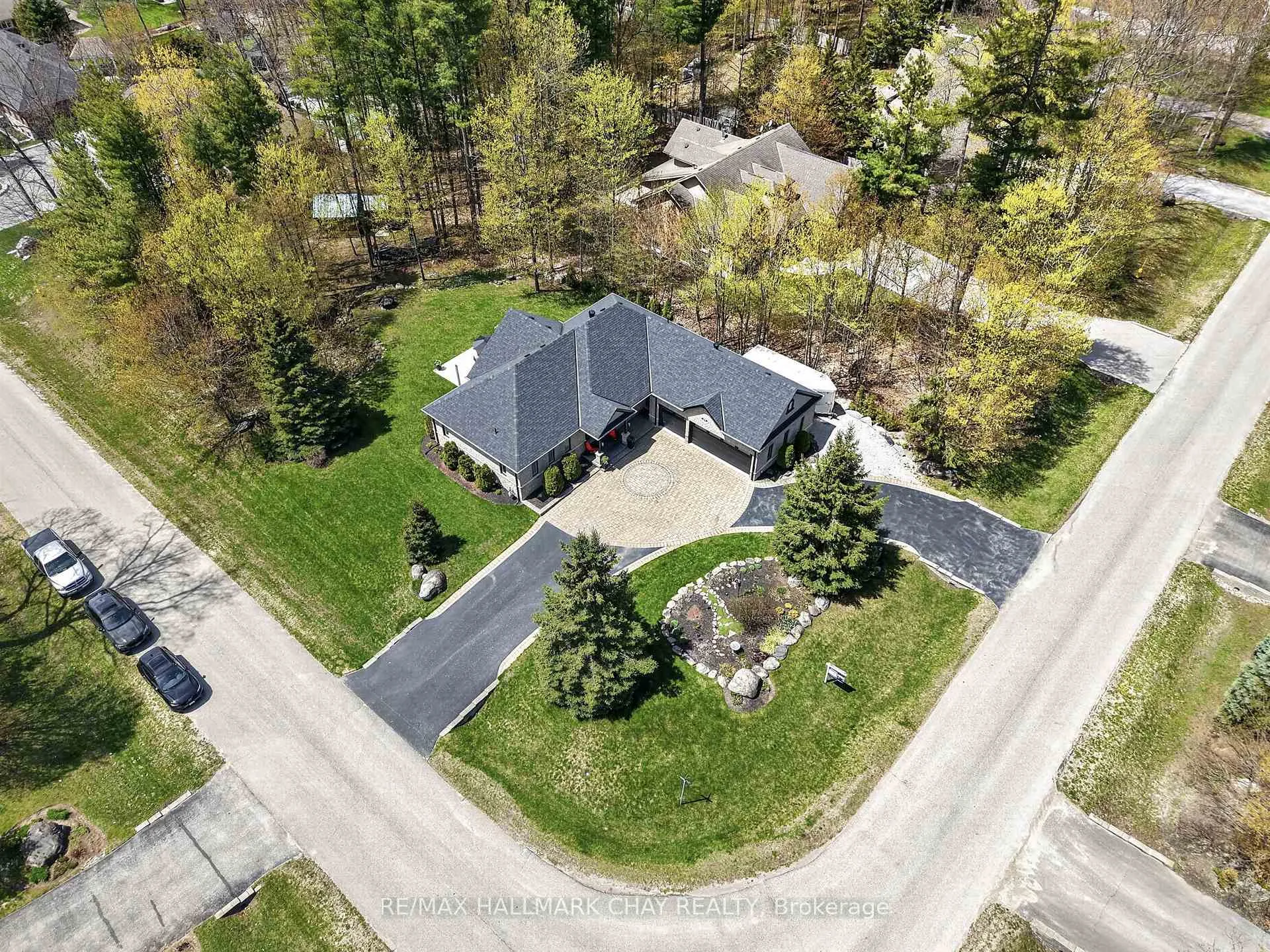 Photo 44 of 25 Laddie Lane, Springwater, Anten Mills — HOMEH