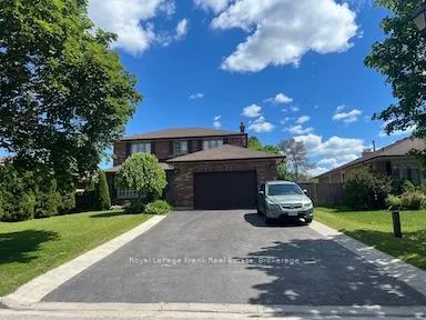 Photo 2 of 15 Enzo Crescent, Uxbridge — HOMEH