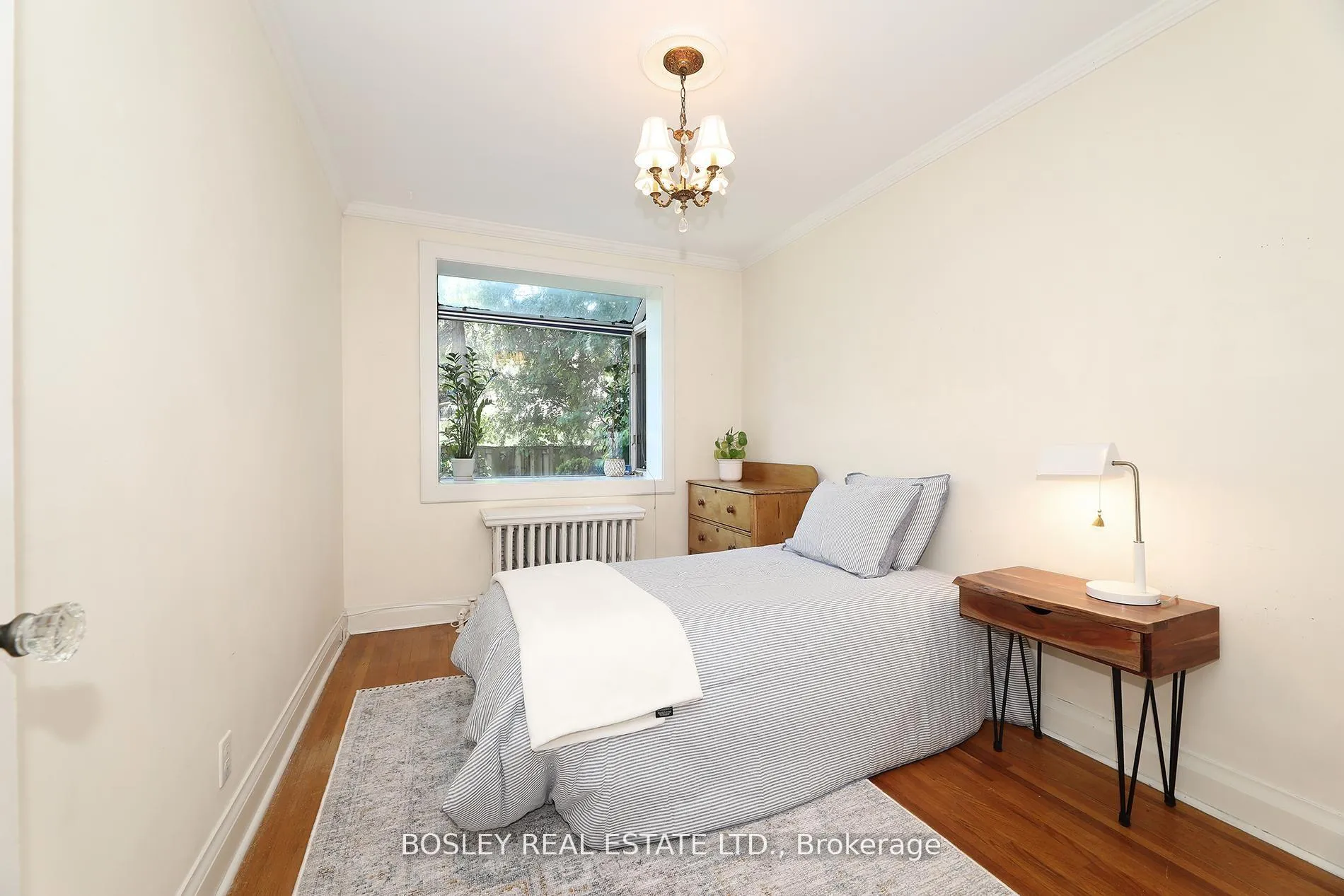 Photo 10 of 161 Joicey Boulevard, Toronto, Bedford Park-Nortown — HOMEH