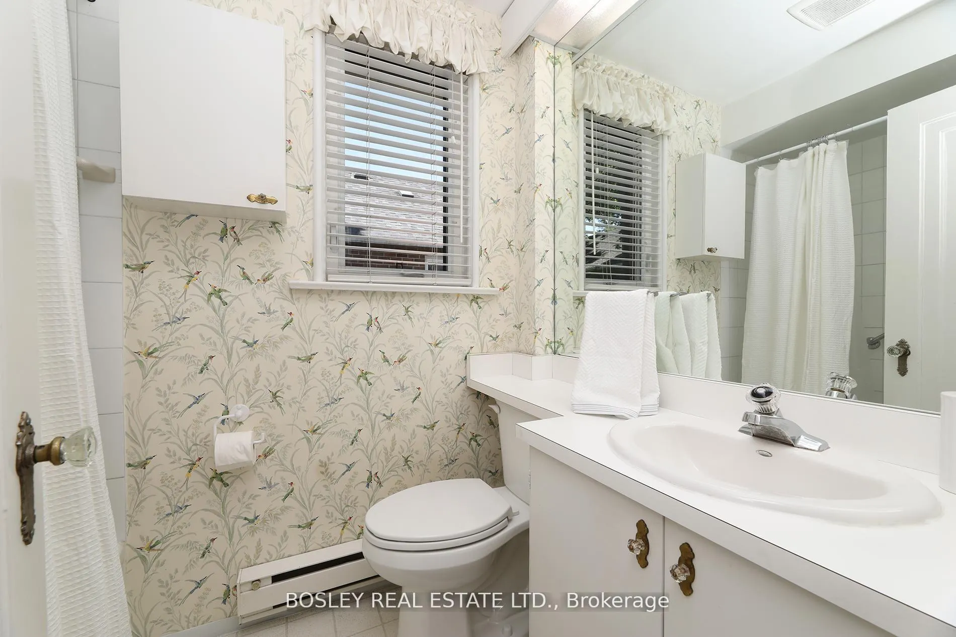 Photo 11 of 161 Joicey Boulevard, Toronto, Bedford Park-Nortown — HOMEH