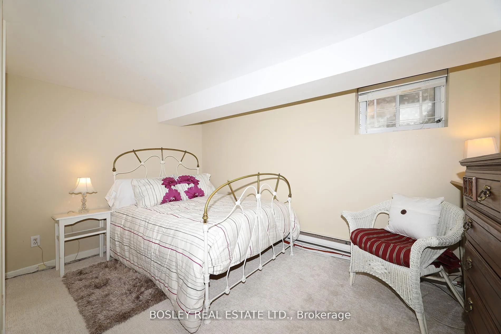 Photo 13 of 161 Joicey Boulevard, Toronto, Bedford Park-Nortown — HOMEH