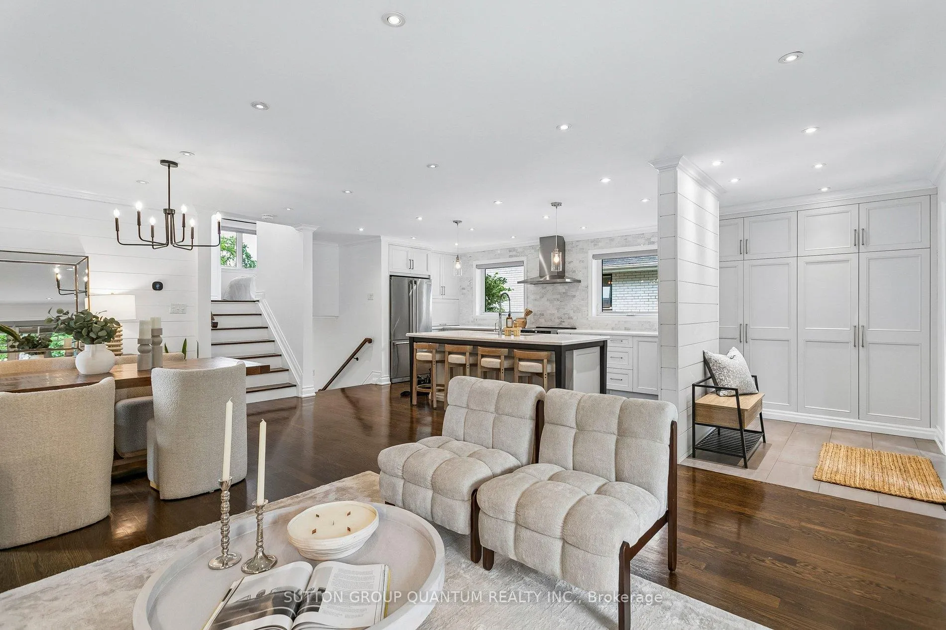 Photo 8 of 1944 Lenarthur Drive, Mississauga, Clarkson — HOMEH