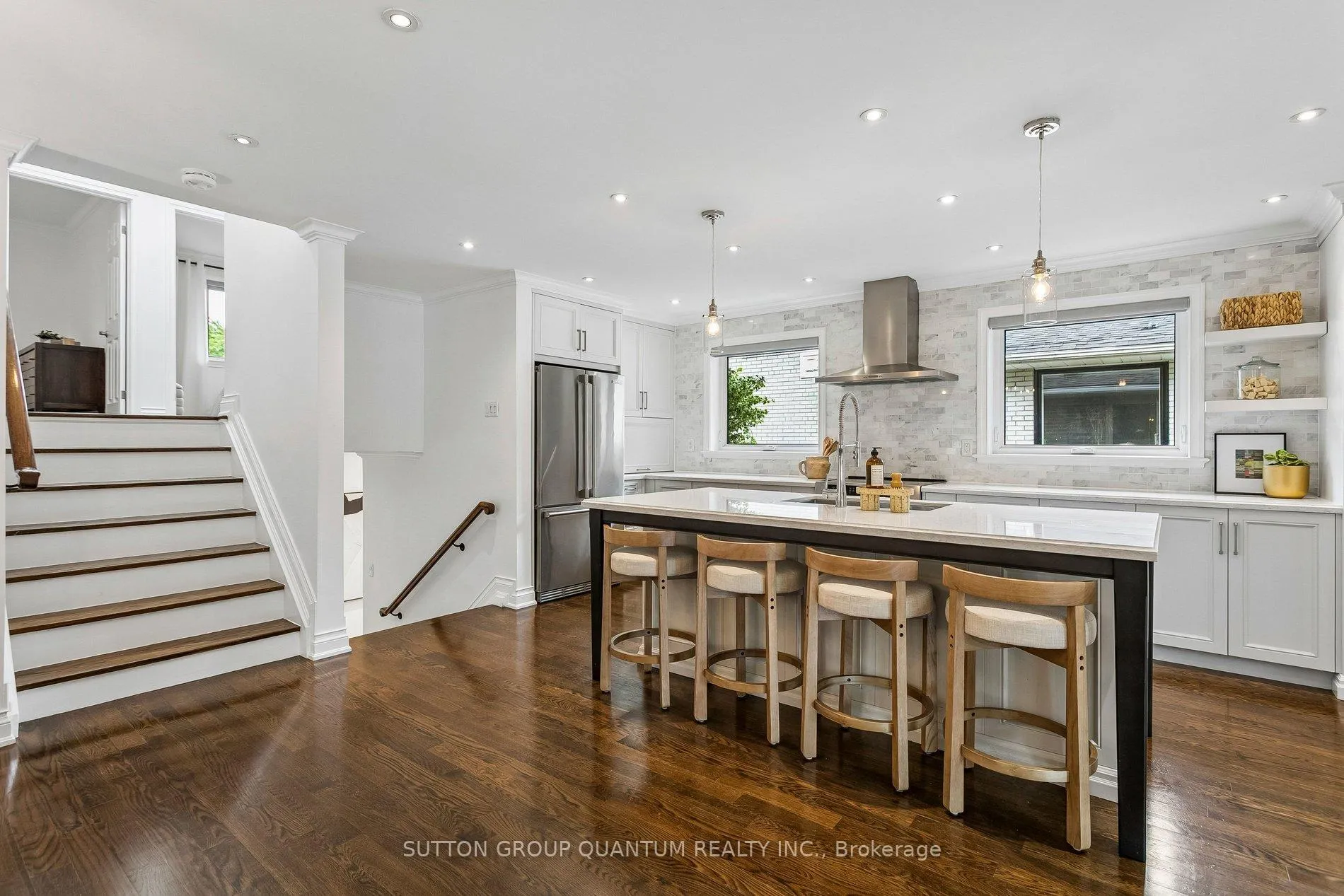Photo 11 of 1944 Lenarthur Drive, Mississauga, Clarkson — HOMEH