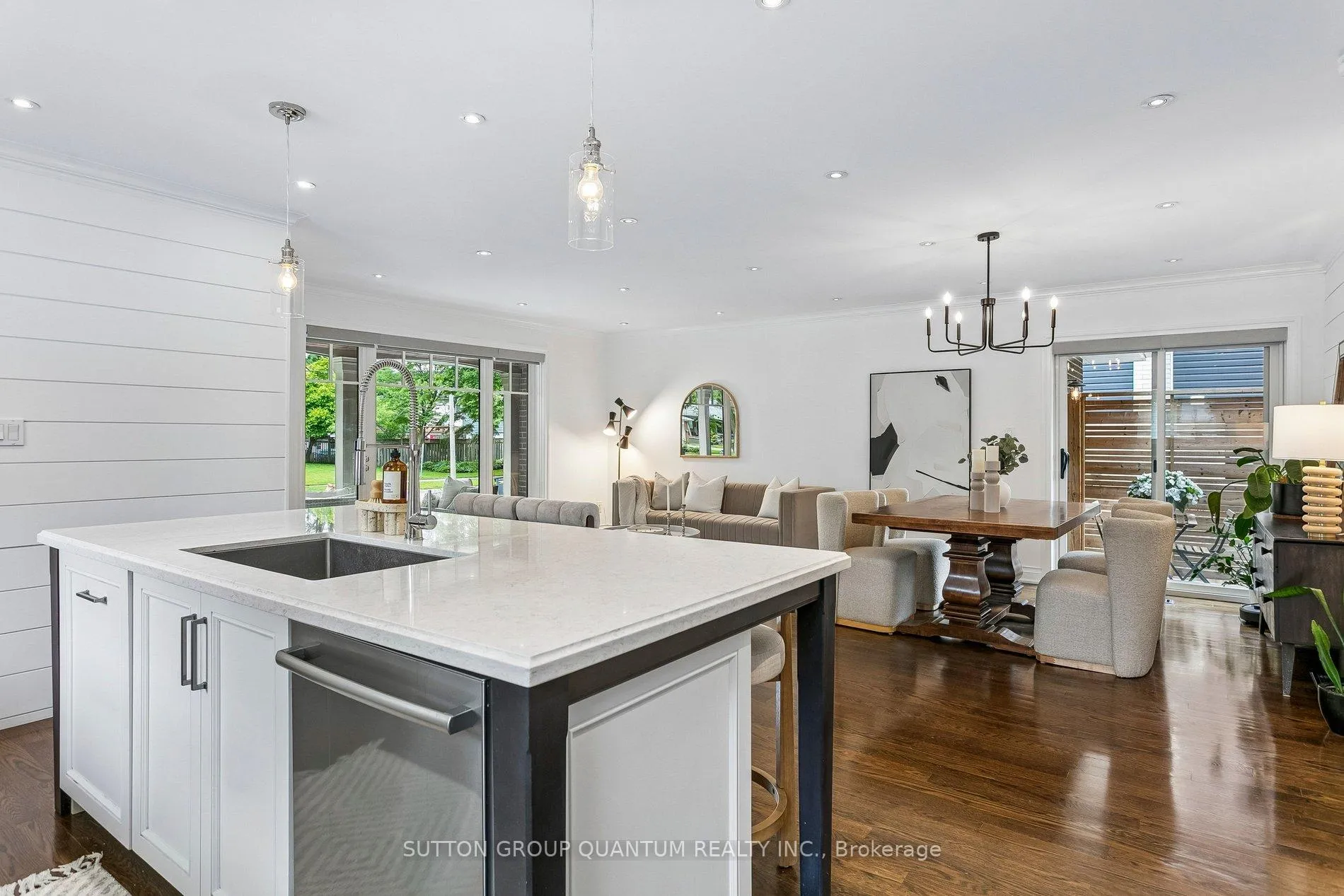 Photo 14 of 1944 Lenarthur Drive, Mississauga, Clarkson — HOMEH