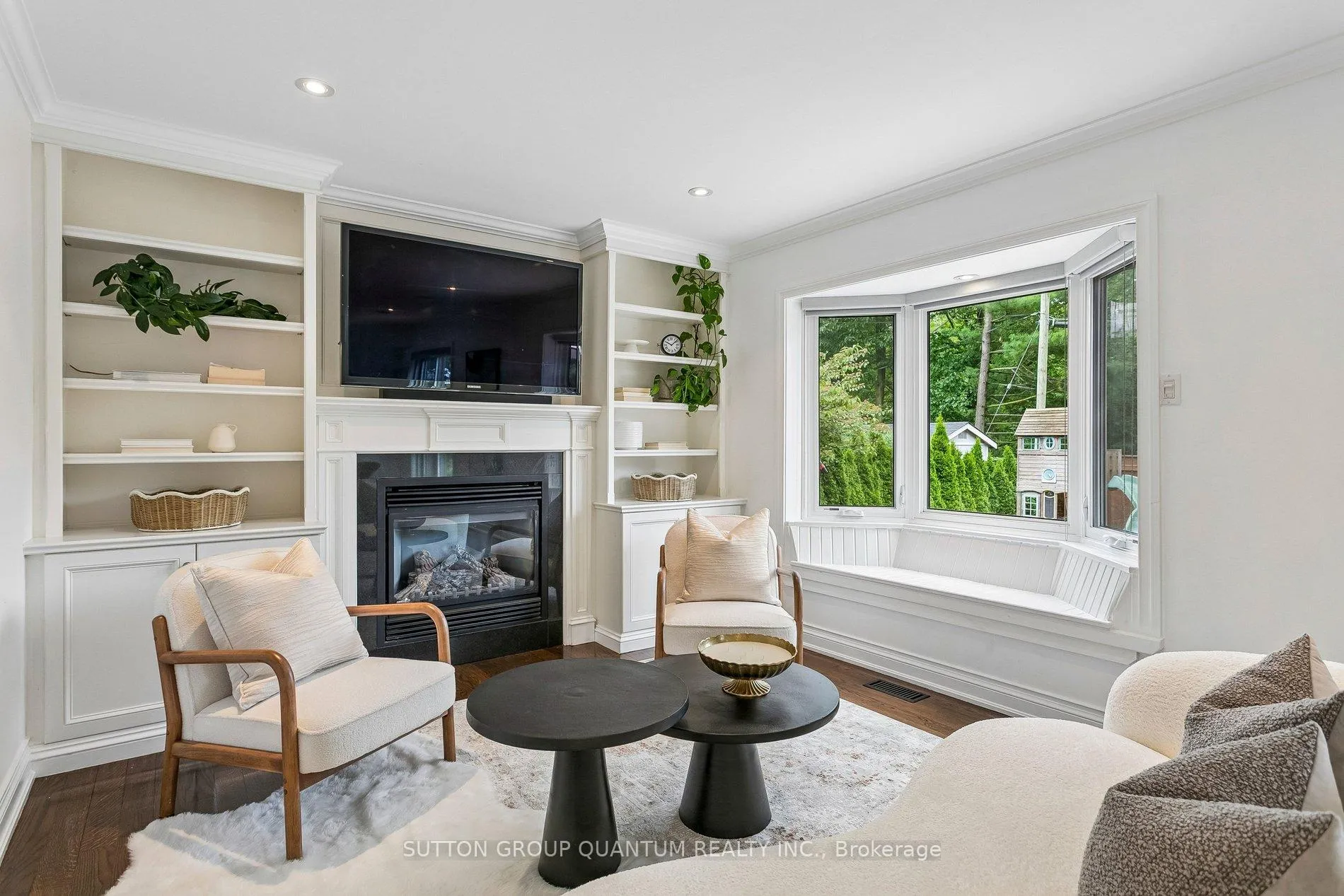 Photo 32 of 1944 Lenarthur Drive, Mississauga, Clarkson — HOMEH