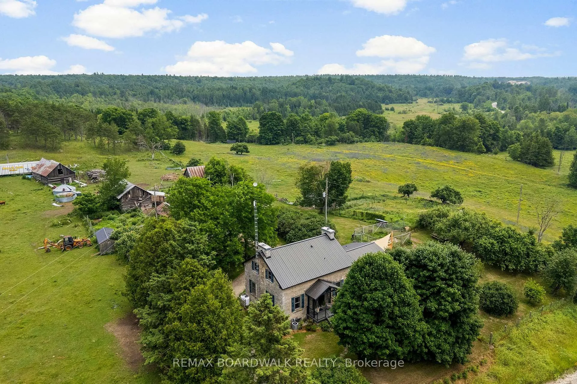 Photo 4 of 1415 Sheridan Rapids Road, Lanark Highlands, Lanark Highlands (Dalhousie) Twp — HOMEH
