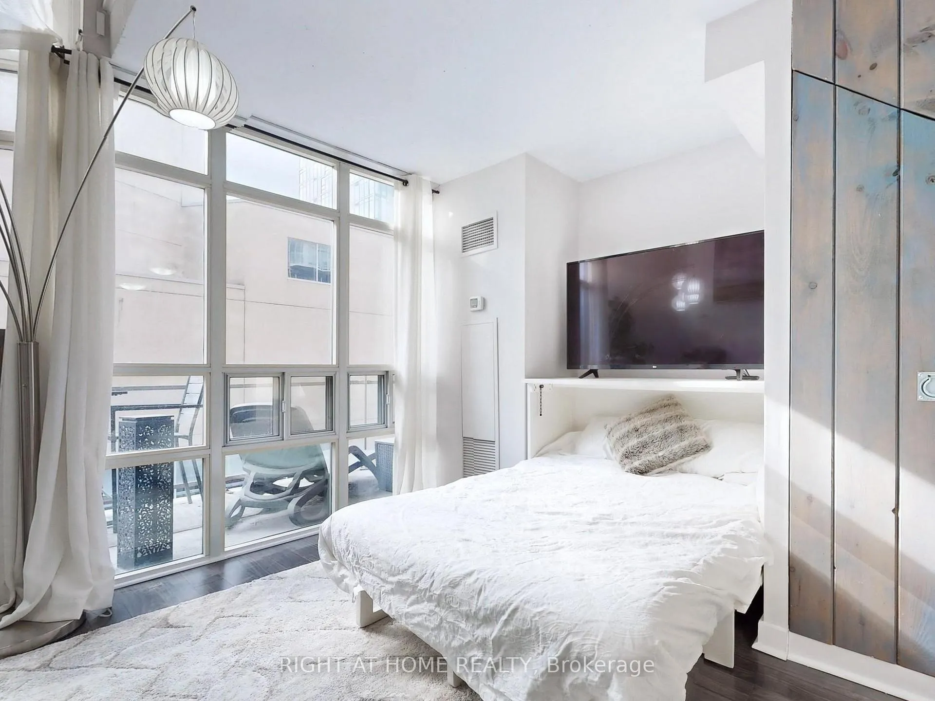 Photo 10 of Unit 401, 255 Richmond Street E, Toronto, Moss Park — HOMEH